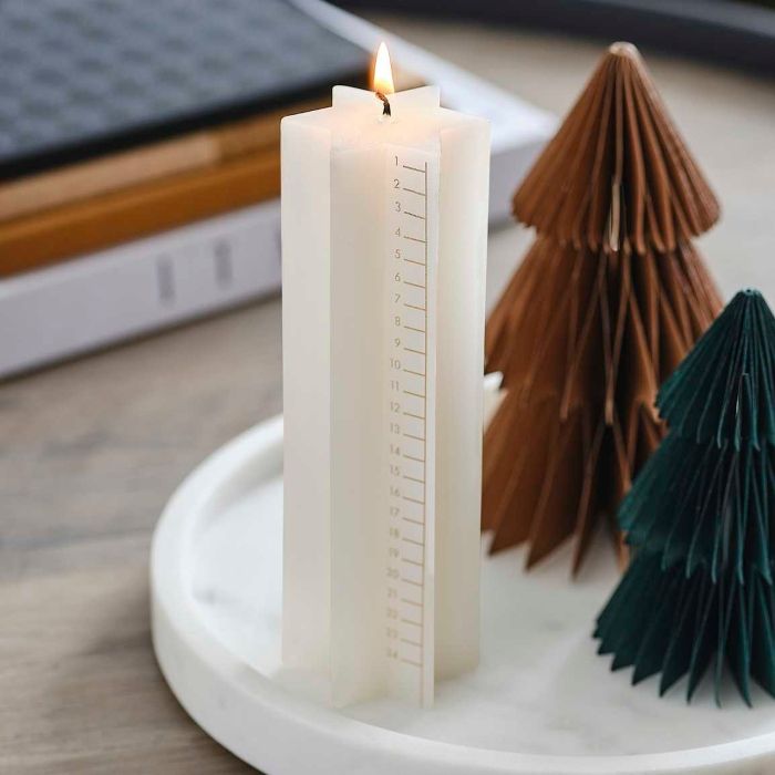 Sternförmiges Weihnachtskalenderlicht weiß 18x6 cm