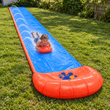 Aufblasbare Wasserrutsche ca. 485 cm mit Surfbrett