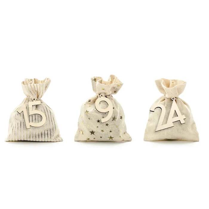Adventskalender mit 24 Beuteln & Holz Zahlen 1-24