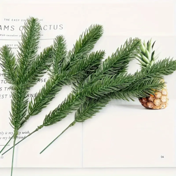 Künstliche Tannendekorationen 10x - 25 cm